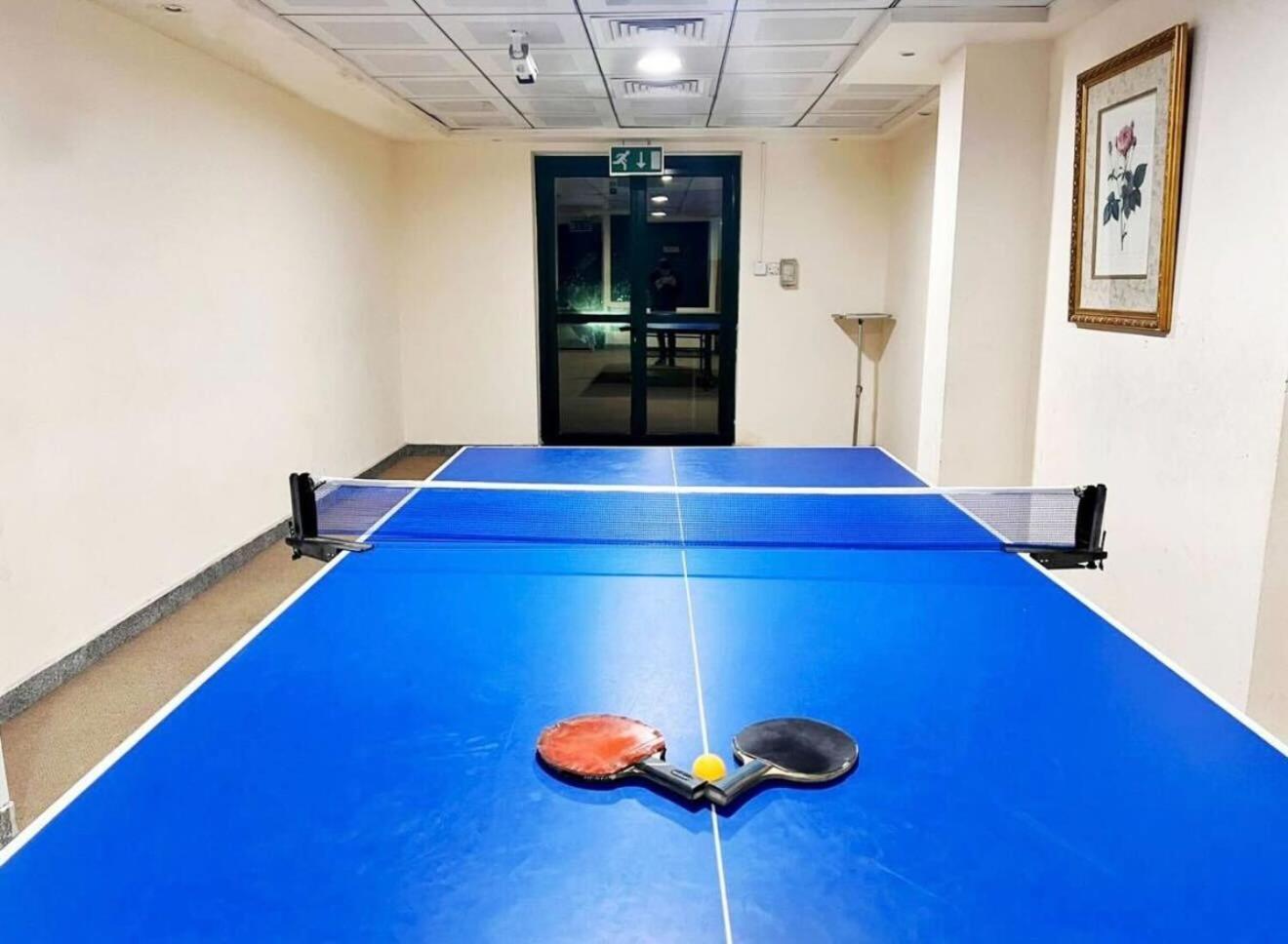 Rest Partition In Tecom Near Metro