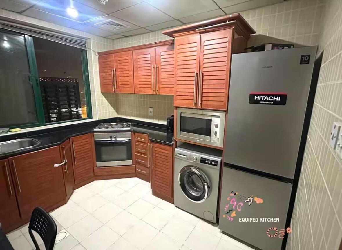 Homestay Rest Partition In Tecom Near Metro *